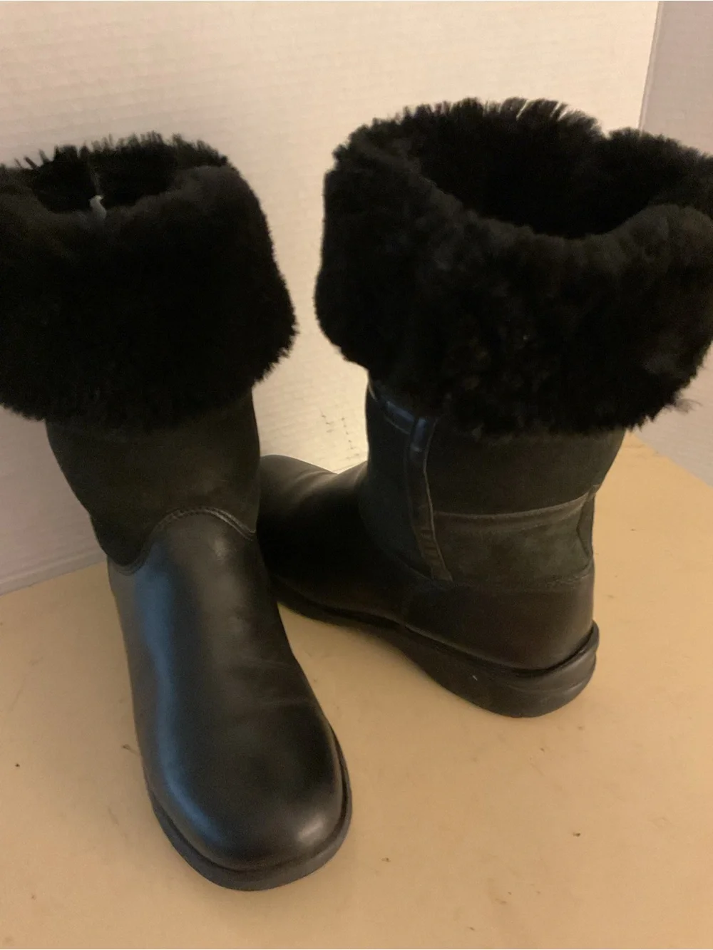 La CANADIENNE Black Suede & Leather Mid-Calf waterproof Kosmo Boots US 8